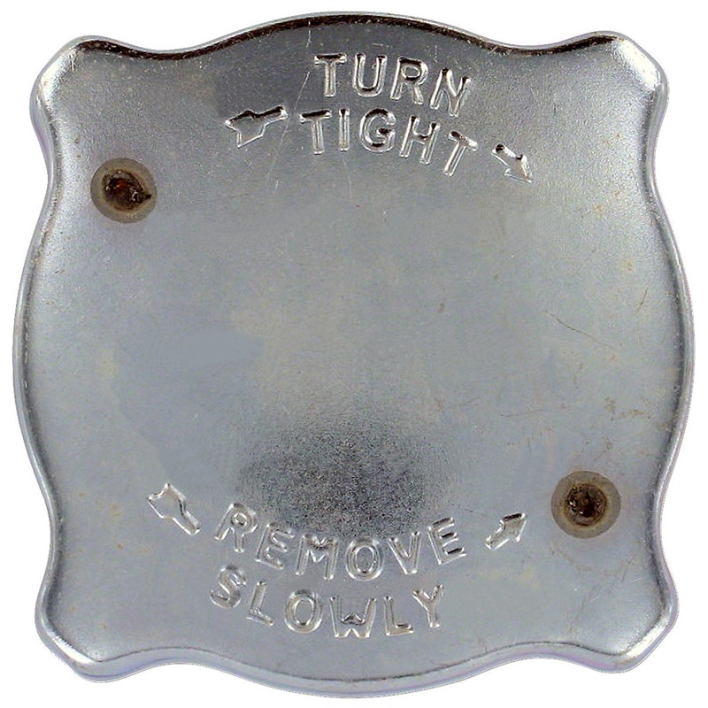 Fits FARMALL IH Radiator Cap 7PSI 240 330 340 404 424 454 464 806 826 856 1
