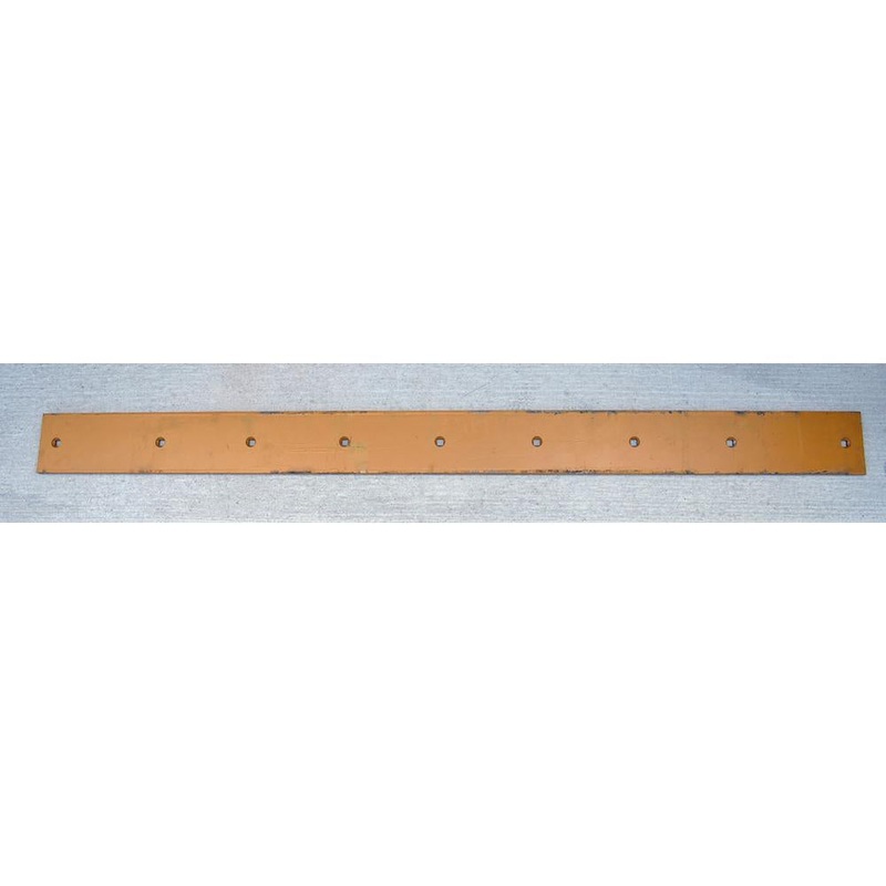 T224179 Cutting Edge, Center Fits John Deere