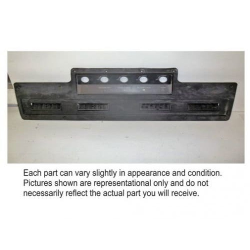 Used Air Conditioning / Heat Control Panel Bezel Black 4 Vents fits John Deere 4030 4040 4050 4230 4240 4250 4430 4440 4450 4630 4640 4840 H121828