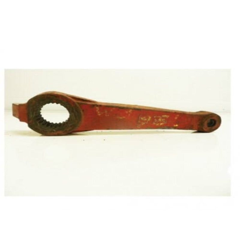 Used Steering Arm - Right Hand fits International 1086 3088 3288 3688 5088 5288 5488 786 886 986 1486 Hydro 186 1586 148419C1 fits Case IH 1822 2022
