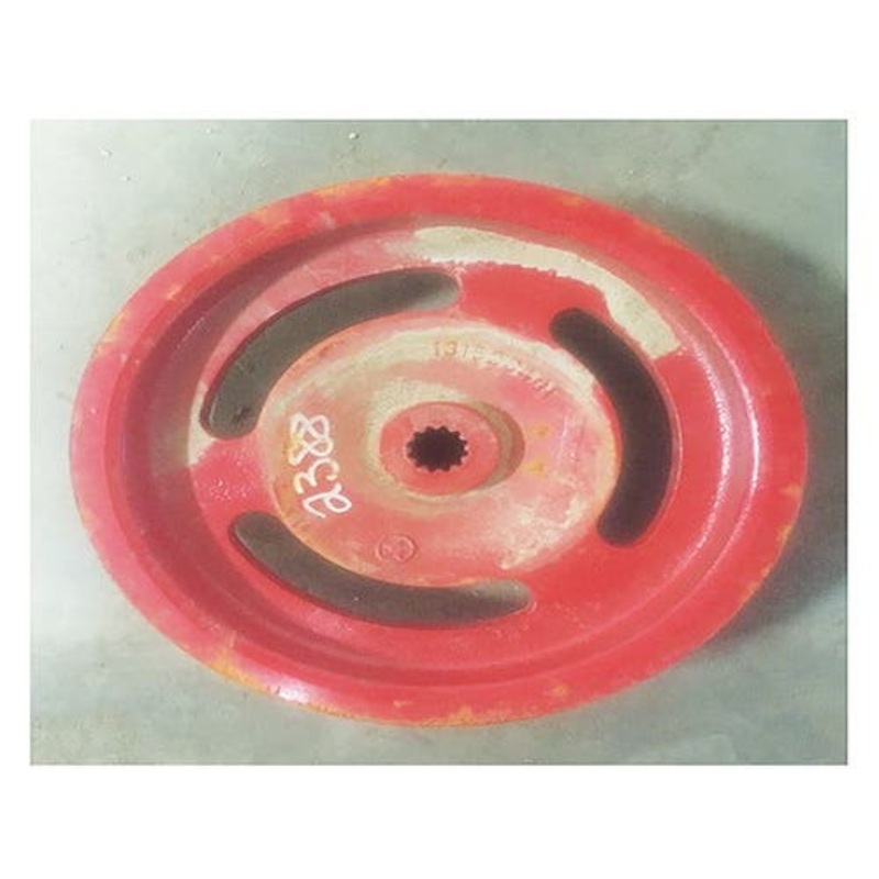 Used Straw Chopper Drive Pulley fits Case IH 1640 1644 1660 1666 1680 1688 2144 2166 2188 2344 2366 2377 2388 2577 2588 7088 1670 1315264C1 87735265
