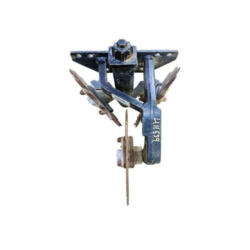 Used Dawn Row Cleaner/Coulter Assembly - Left Hand fits John Deere 1700 1710 1720 1730 1750 1760 1770 1780 1790 1795 7200 7300 fits White fits Kinze