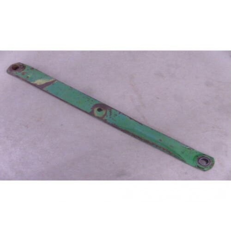 Used Draft Arm fits John Deere 820 830 1020 1520 1530 2020 2030 2040 2155 2240 2255 2350 2355 2440 2550 2555 2630 2640 2750 2755 2855 302 400 AT19849