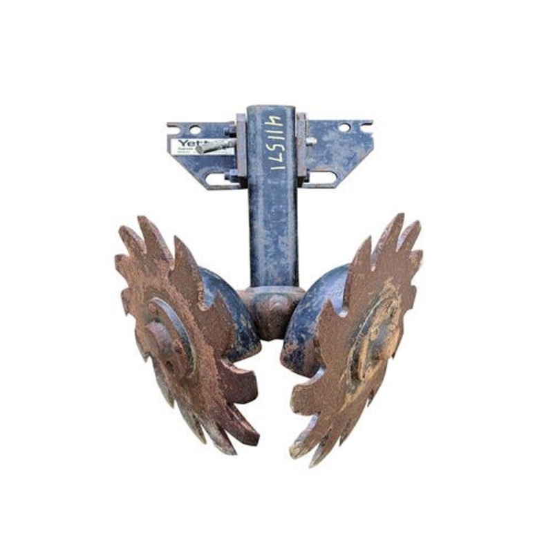 Used Yetter Shark Tooth Row Cleaner Assembly fits John Deere 1710 1720 1730 1750 1760 1770 1780 1790 1795 7000 7100 7200 7300 fits White fits Kinze