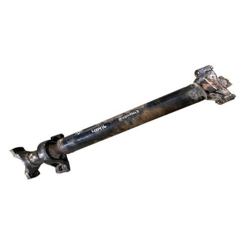 Used Rear Drive Shaft fits Case IH Steiger 350 Steiger 370 Steiger 400 Steiger 420 Steiger 450 Steiger 470 84302363, 84218195