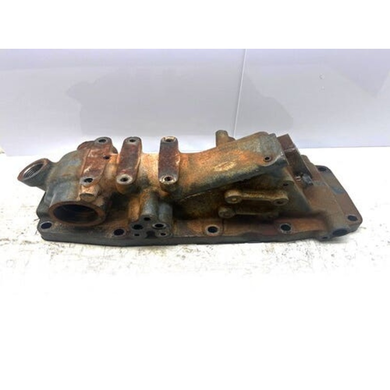 Used Rockshaft Housing fits Kubota L2350 L2600 L3000 32412-37110 32412-37112