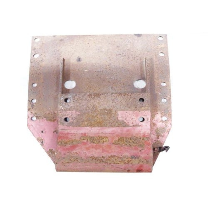 Used Fender Bracket - Left Hand fits International Hydro 100 I9 706 756 766 806 826 856 966 1026 1066 1206 1256 1456 1466 391992R91 399335R1