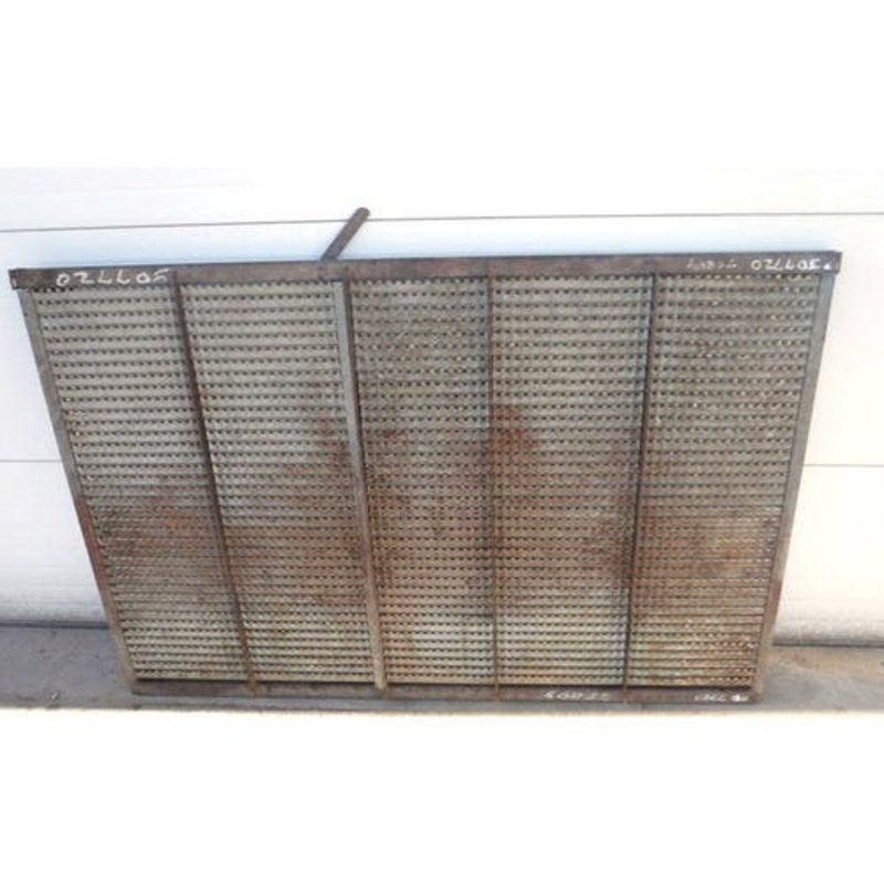 Used Bottom Sieve fits John Deere 7700 7701 7720 7721 AH96771
