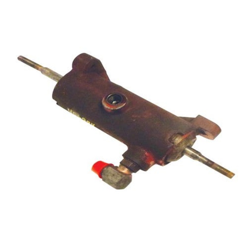Used Clutch Booster Cylinder fits International 786 886 986 1086 1486 1586 3088 3288 3388 3588 3688 3788 6388 6588 6788 113965C93