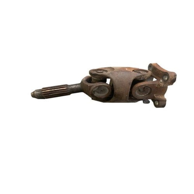 Used U-Joint Assembly fits Case IH 2377 2388 2577 2588 1321056C1 87302539 1321057C1 1321058C1