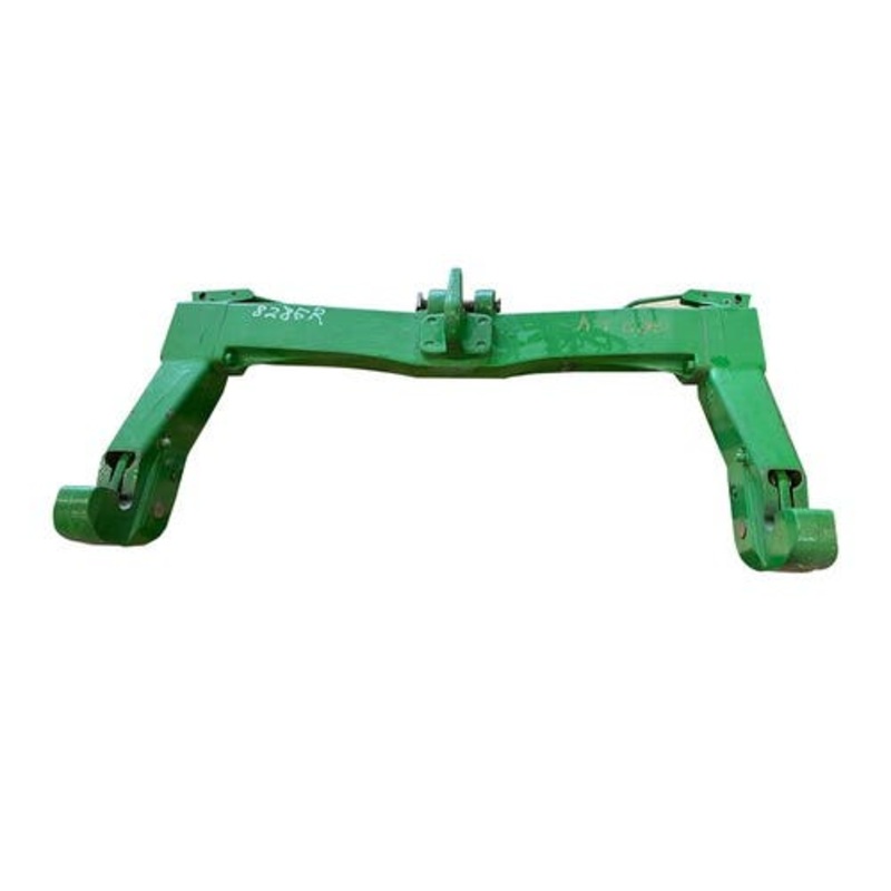 Used Quick Hitch fits John Deere 4555 4560 4640 4650 4755 4760 4840 4850 4955 4960 7600 7710 7810 8100 8200 8300 8400 8440 8450 8630 8640 8650 R69571