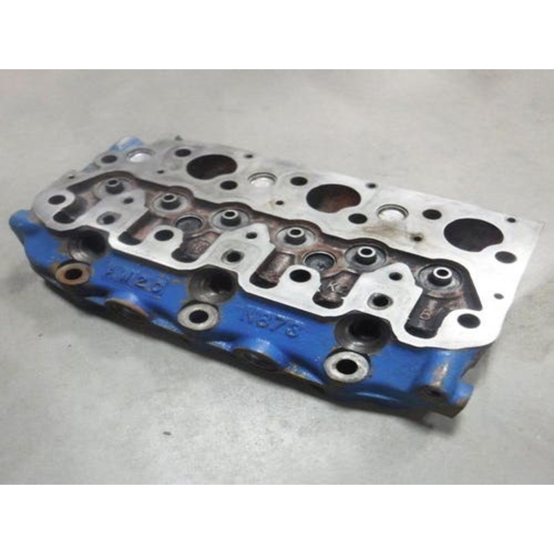 Used Cylinder Head fits New Holland L140 L465 LS140 LS150 LX465 TC25 TC29 MC28 fits Ford 1320 1520 1620 1715 1720 SBA111016960 SBA111017050