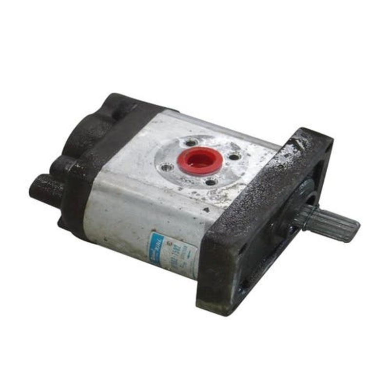 Used Hydraulic Pump fits Kubota M6950 M7950 M8950 35861-82203