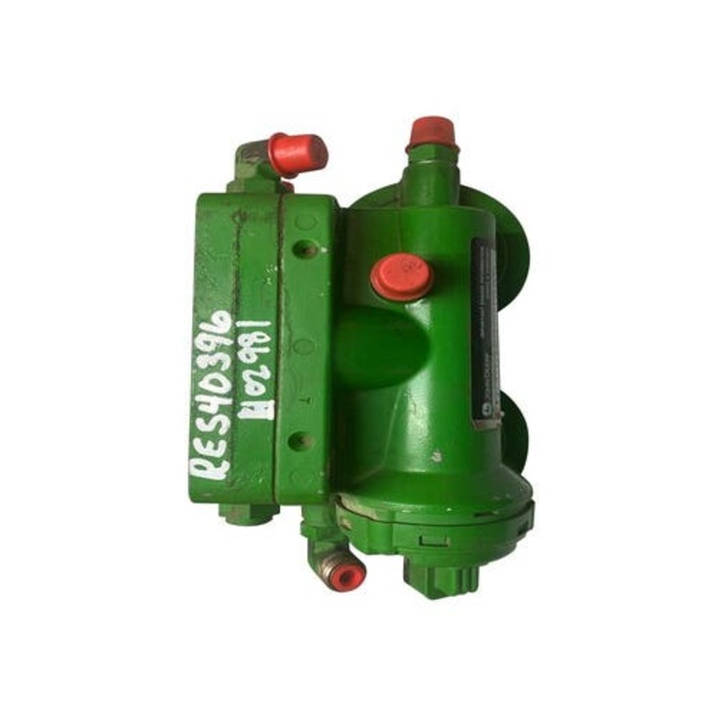 Used Fuel Filter Head Assembly fits John Deere 370E 410E 460E 824K 844K 1050K 7580 7760 7780 9460R 9460RT 9510R 9510RT 9560R 9560RT S680 S690 RE540396