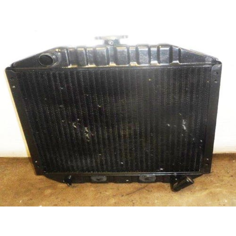 Reconditioned Radiator fits John Deere 770 790 770 790 AM876342