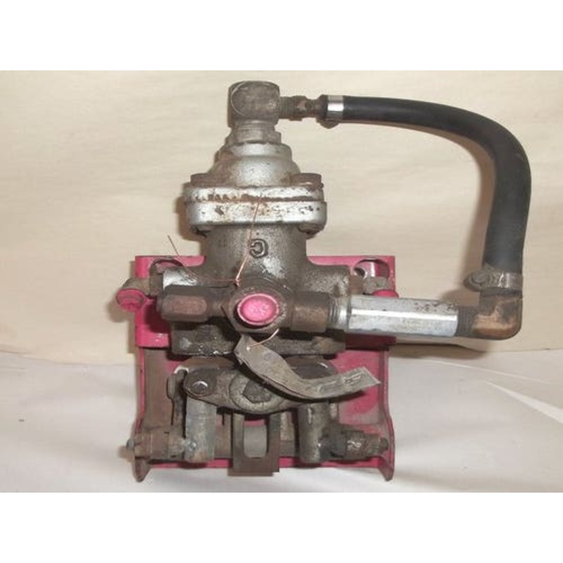 Used Brake Master Cylinder Assembly fits Massey Ferguson 2675 2705 2745 2775 2805 3039470M5