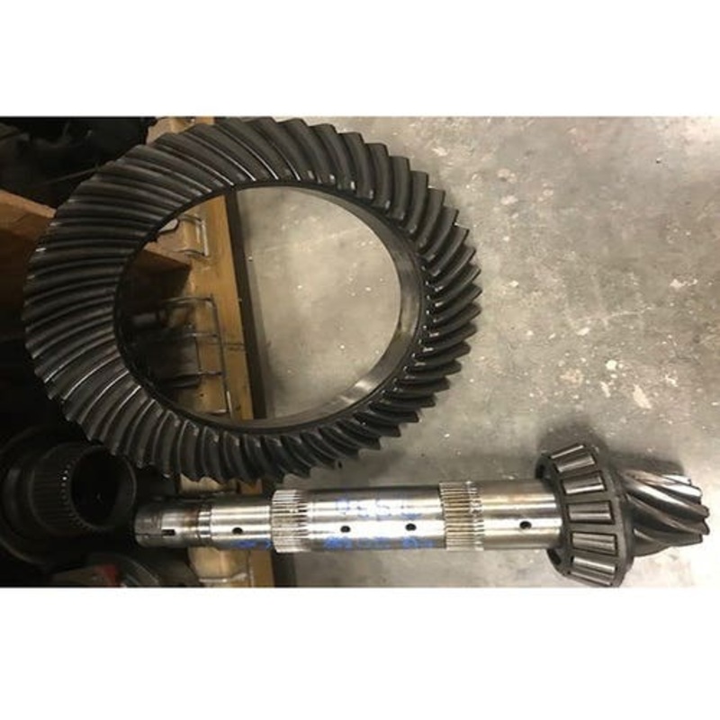 Used Ring Gear and Pinion Set fits Case 2594 2590 A150519 A168191