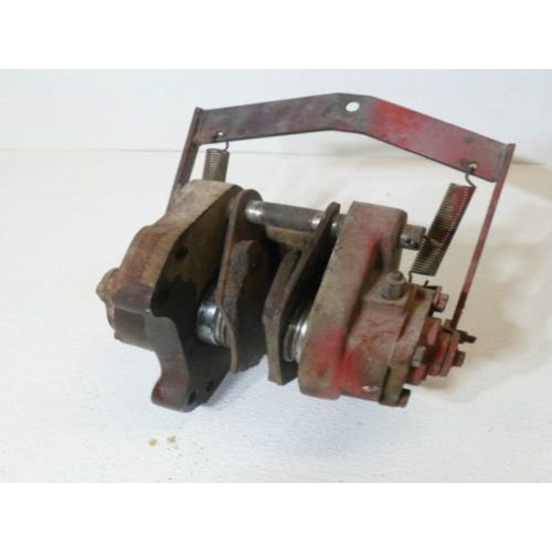 Used Brake Caliper Assembly fits Case IH 9170 9180 9270 9280 9210 9230 9240 9250 9260 90-1352T95 90-1352T91