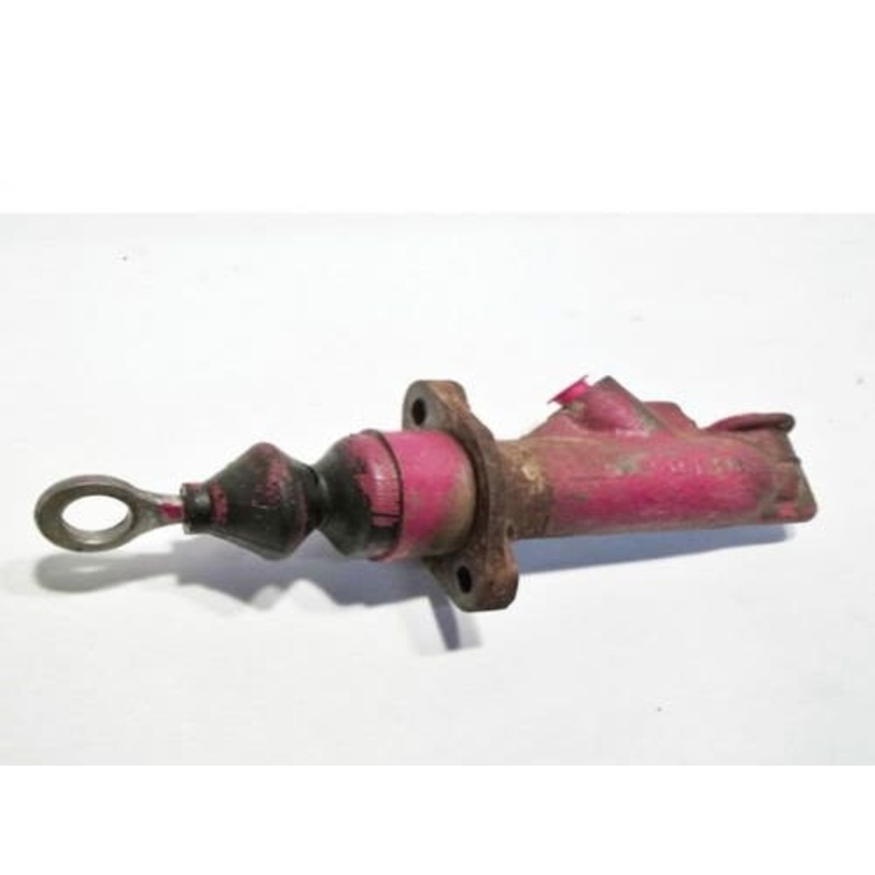 Used Brake Master Cylinder fits International Hydro 84 248 258 268 278 385 454 484 485 574 584 585 674 684 685 784 785 884 2400A 2400A 885 527542R92